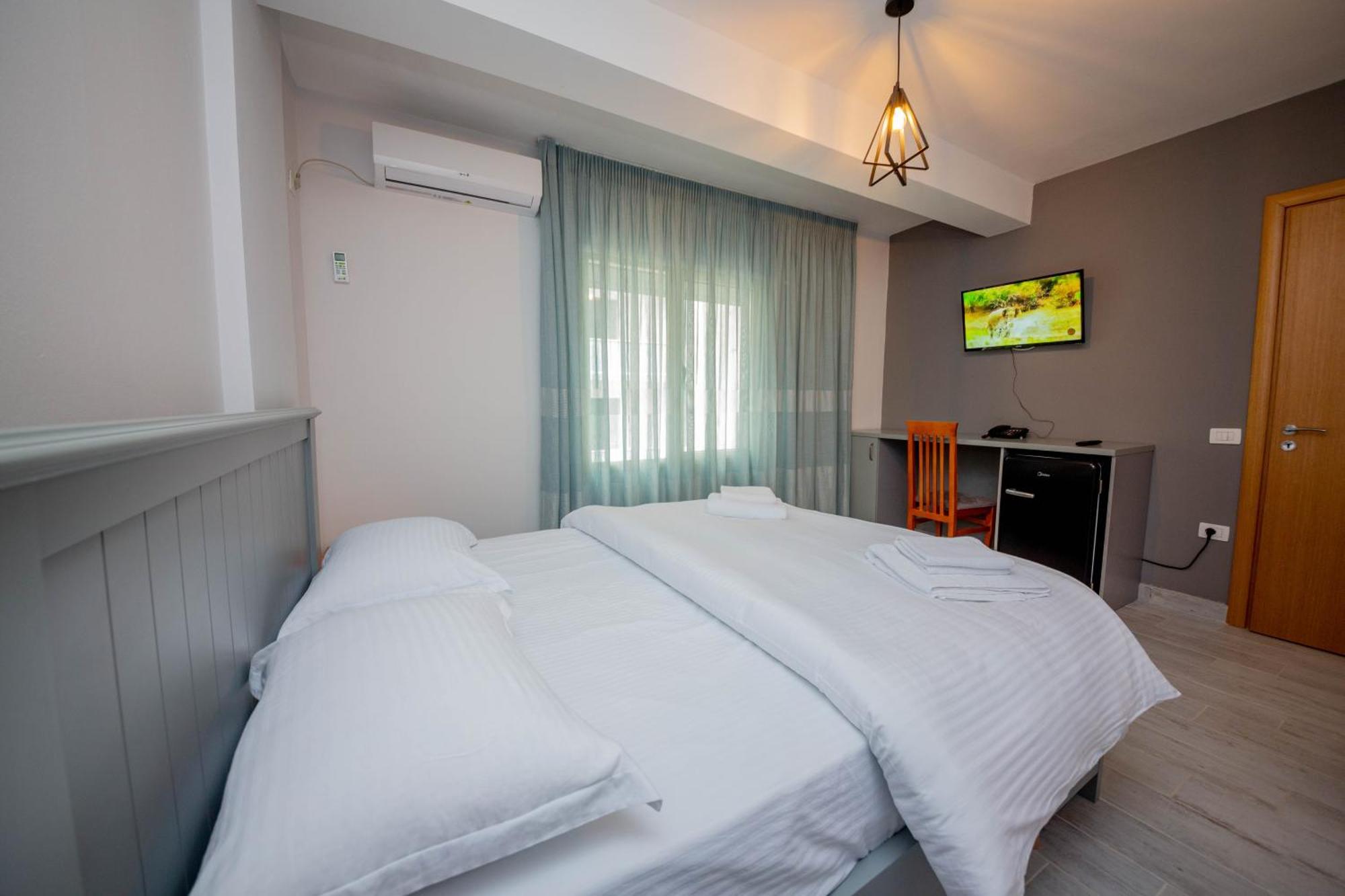 Aerial Hotel & Spa Vlore Ngoại thất bức ảnh